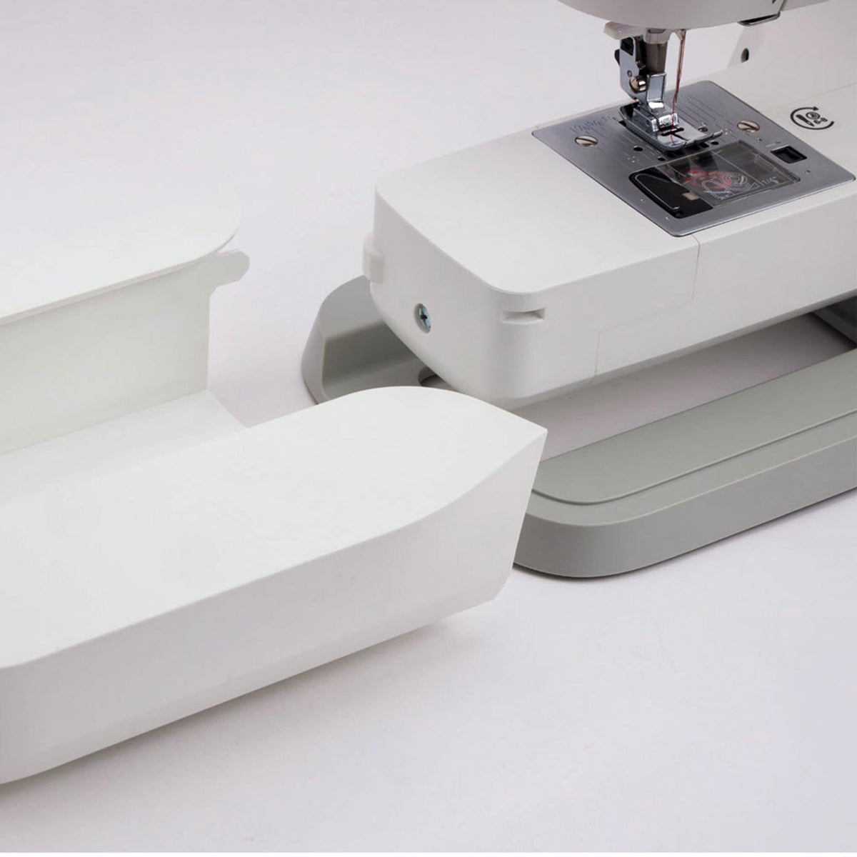 SINGER C7220 Sewing Machine with Extension Table - official product image 7