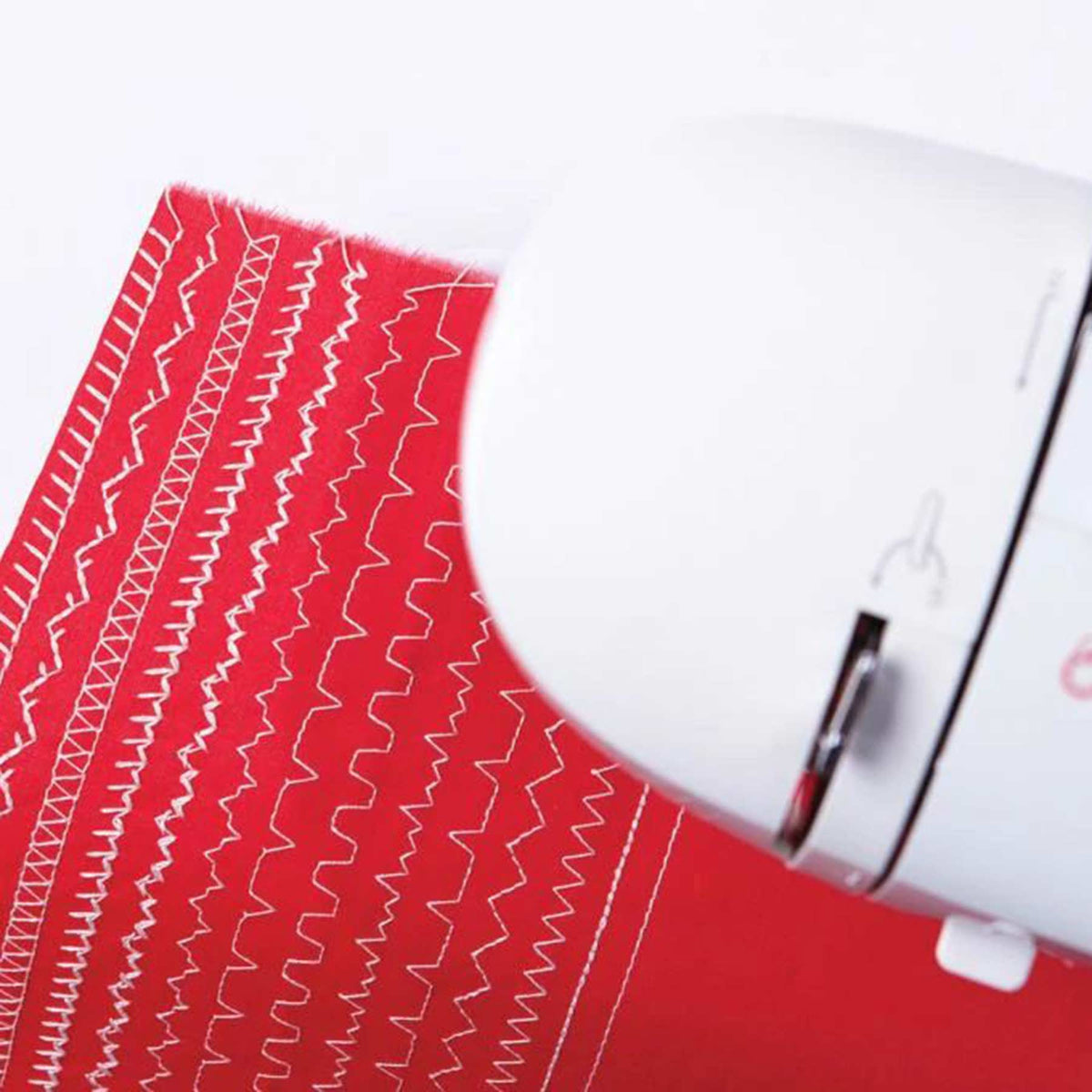 SINGER Fashion Mate 3333 Sewing Machine - official product image 4
