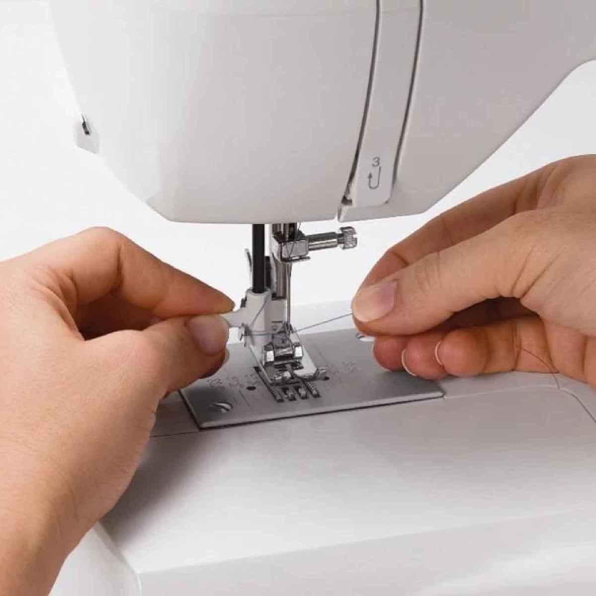 SINGER Brilliance 6180 Sewing Machine - official product image 3