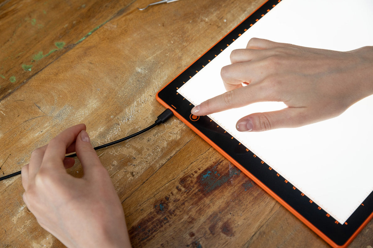 Daylight Wafer 1 A4 LED lightpad for tracing quilting and crafts