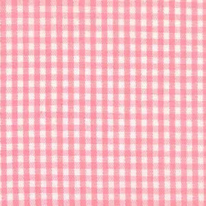 Fabric Finders Gingham Pink 1/16 Fabric Finder