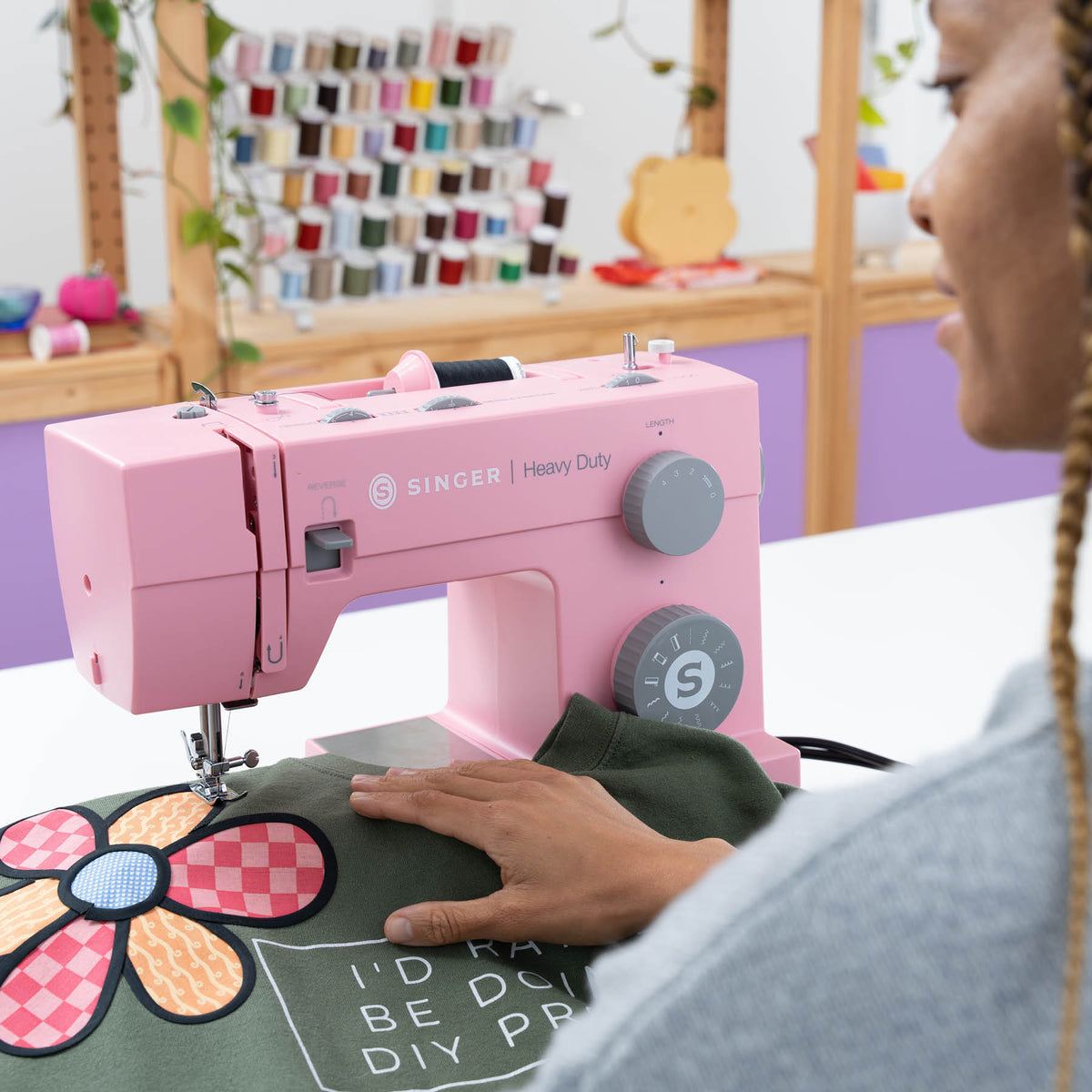 SINGER Heavy Duty 4411 Pink Sewing Machine - official product image 5