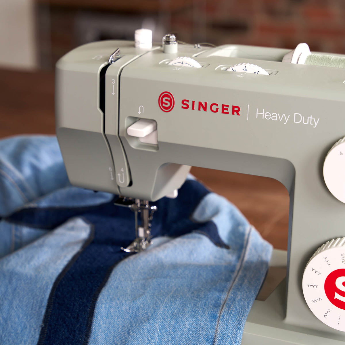 SINGER Heavy Duty 4511 Next Evolution Sage Green Sewing Machine - official product image 5
