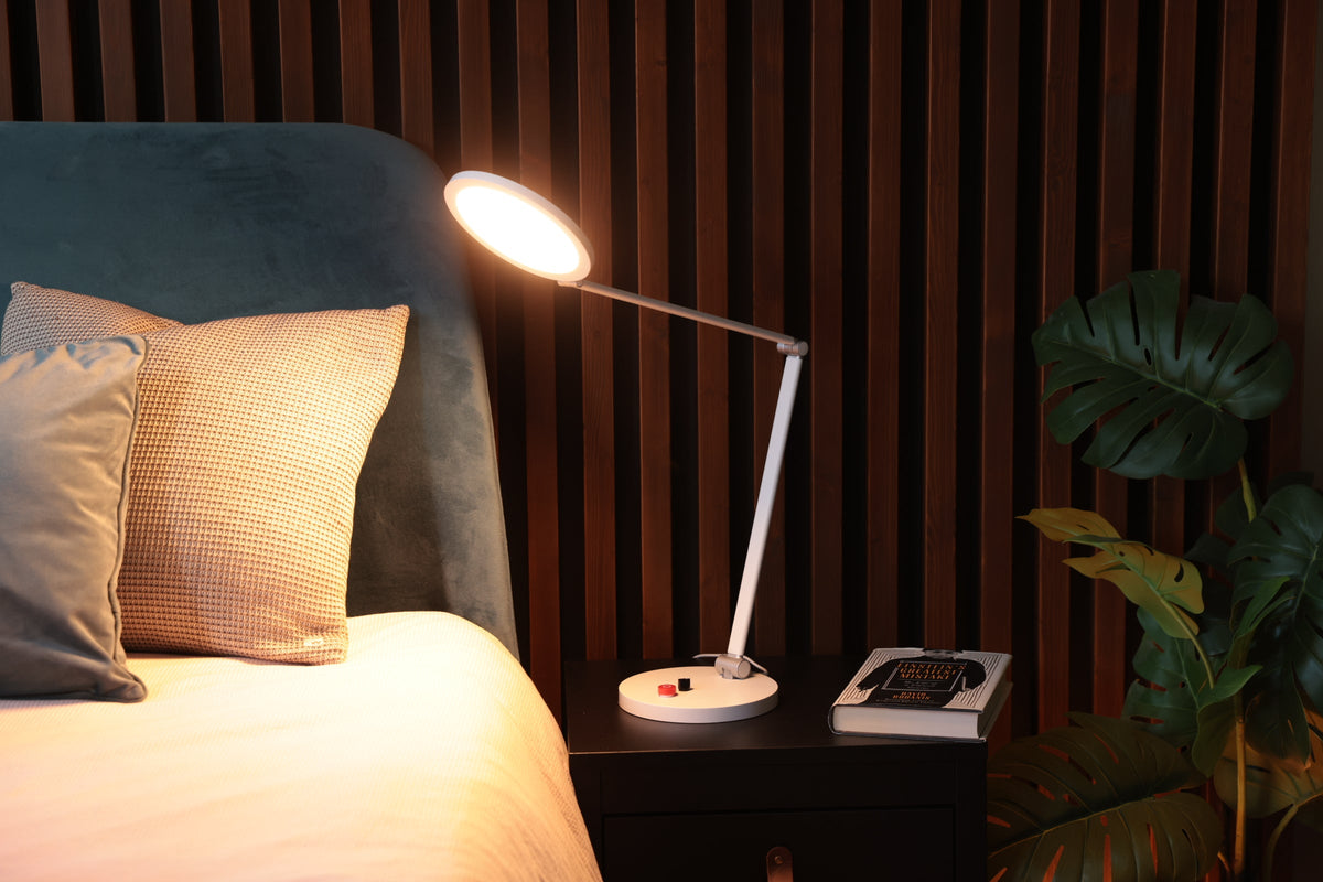Daylight Tricolor U45200 high CRI LED table lamp for sewing quilting crafts and color matching