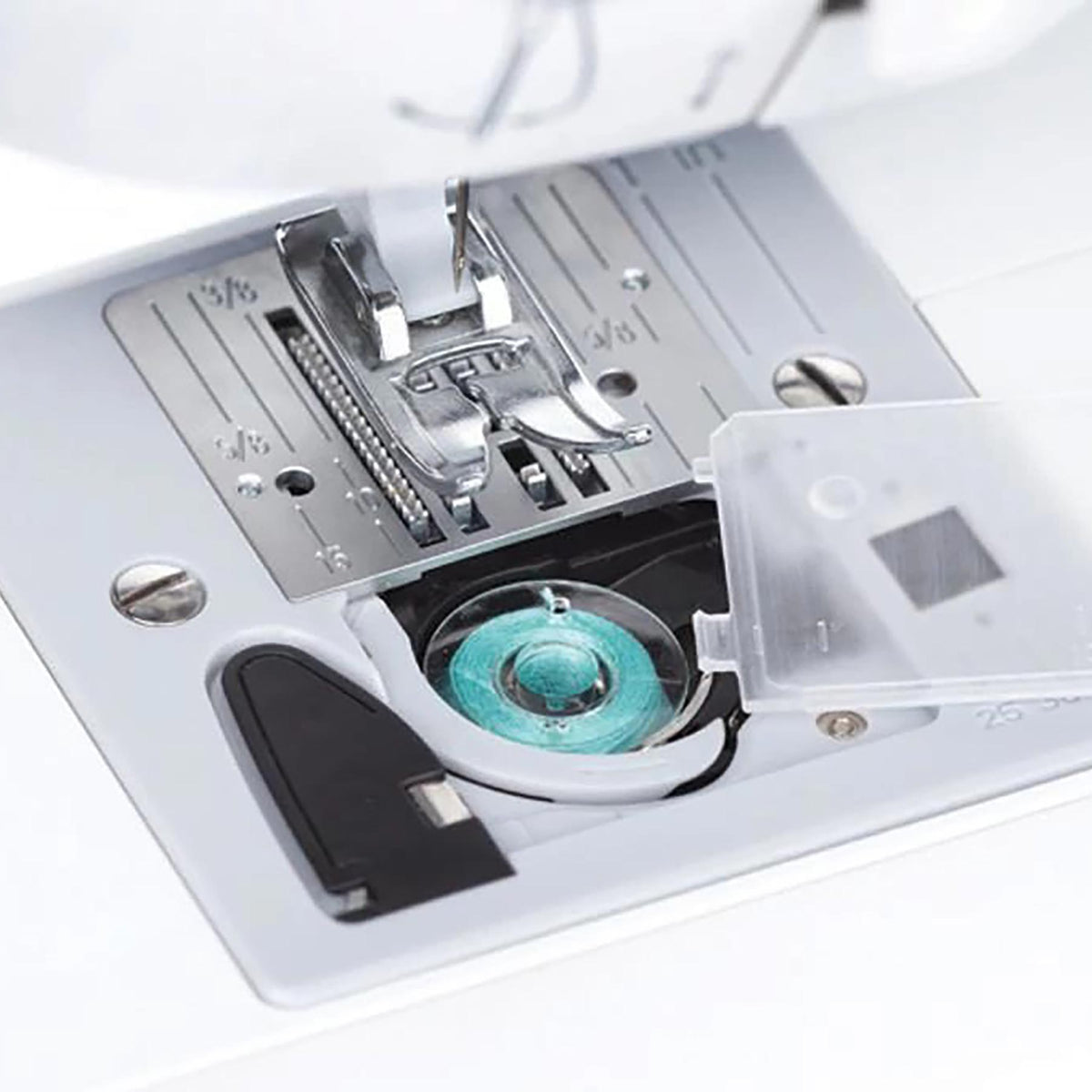 SINGER Fashion Mate 3333 Sewing Machine - official product image 2
