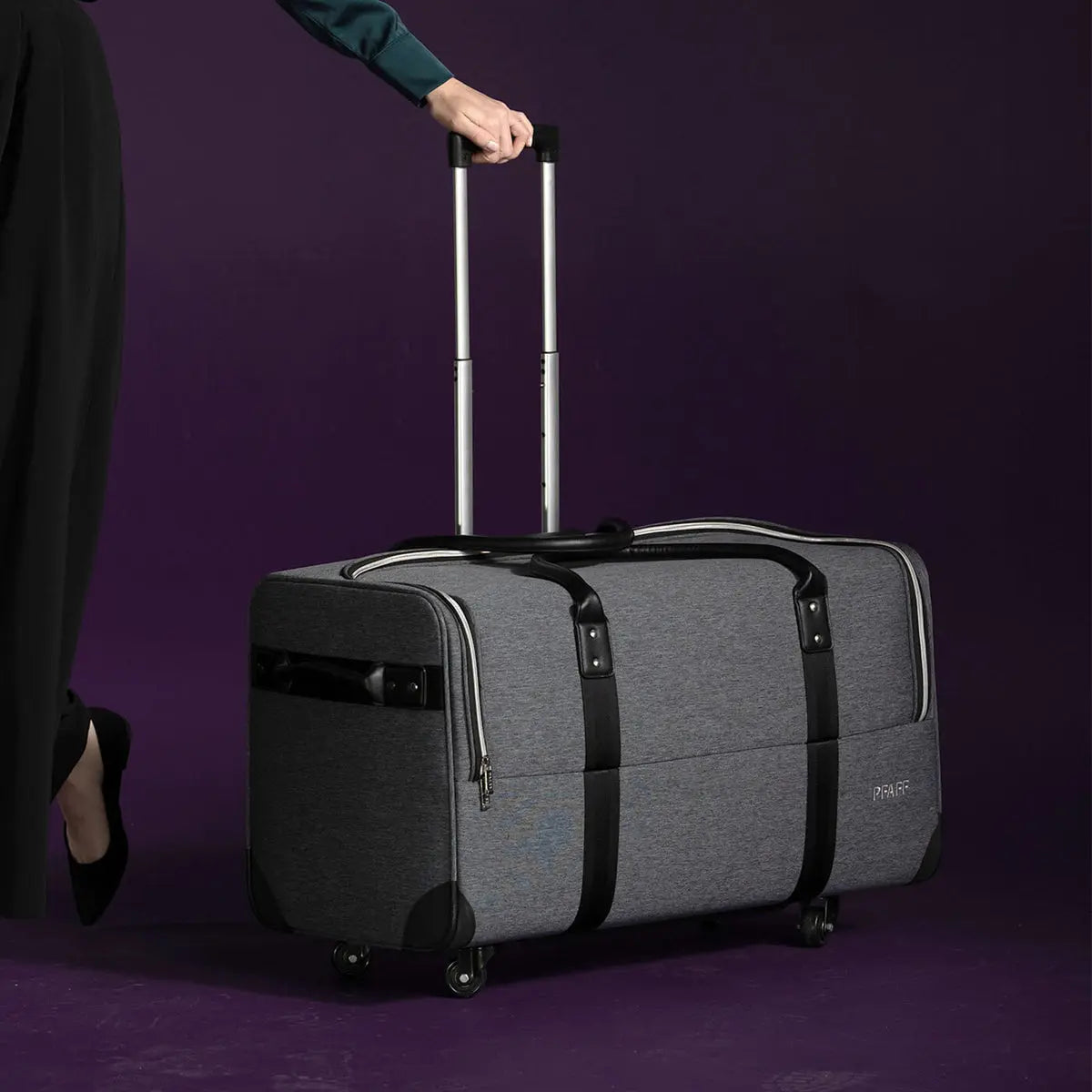 PFAFF Luxe Collection Machine Case - official PFAFF product image