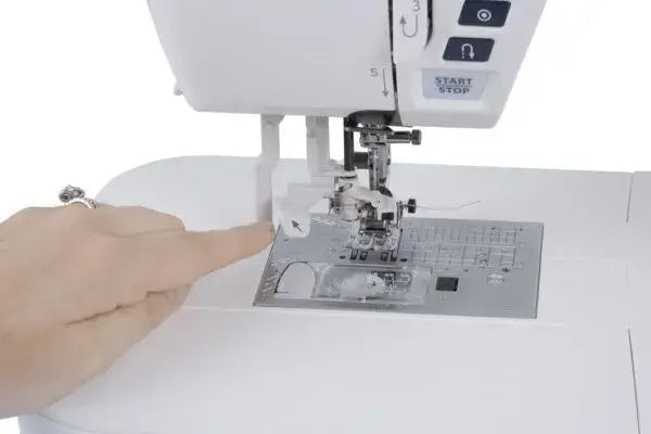 Janome Janome Skyline SKS7AE