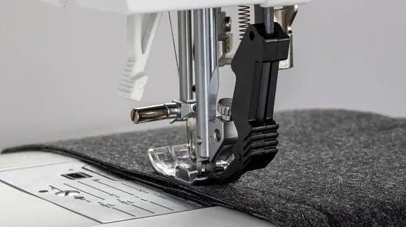 Pfaff Sewing Machines Pfaff Ambition 610 Sewing Machine Enhanced Precision with IDT™ and LCD Display