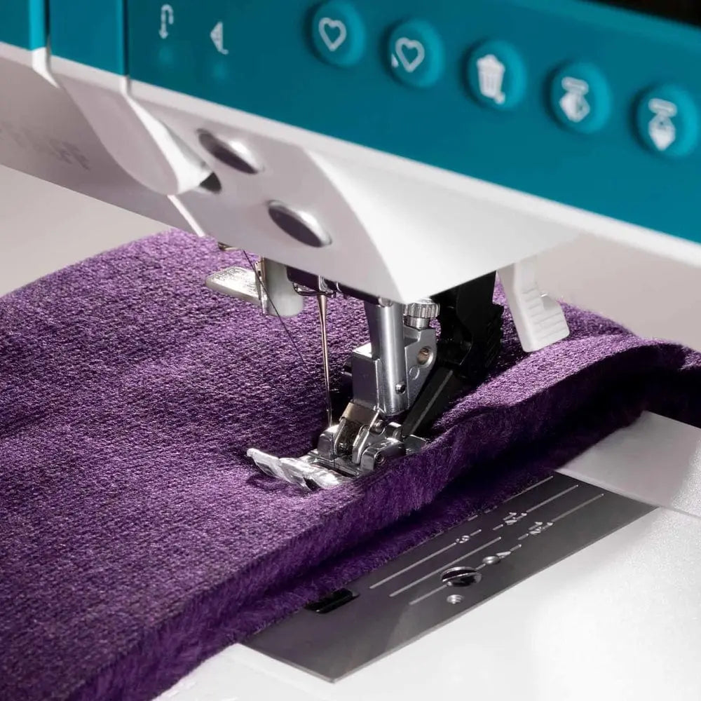 Pfaff Sewing Machines Pfaff ambition 620 Sewing Machine