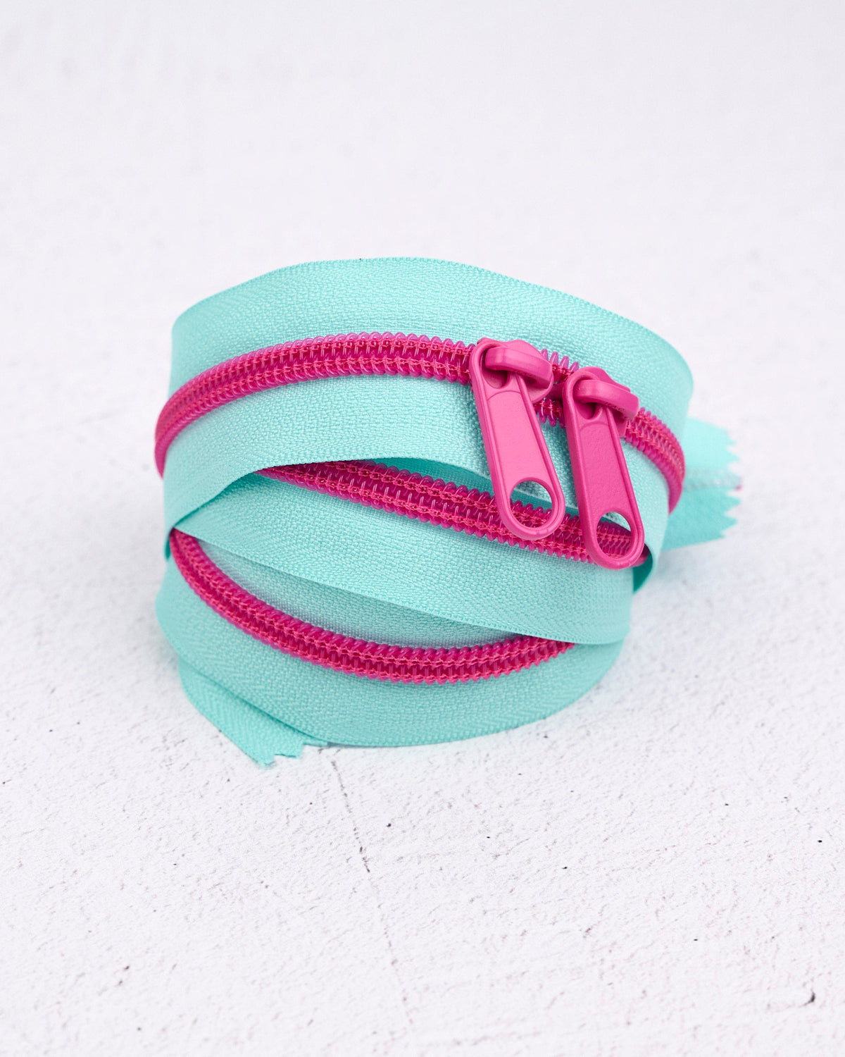 Renaissance Ribbons Poolside 30-inch handbag zipper RRZIP30-600