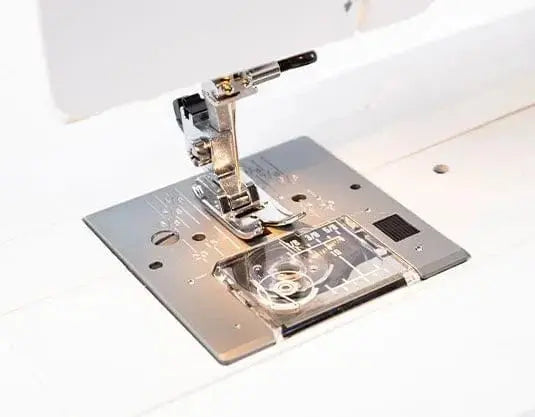 Sewing Machine Outlet Janome Sewist 725S