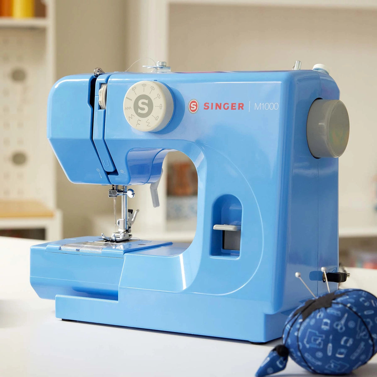 SINGER M1000 Blue Mending Machine - official product image 6