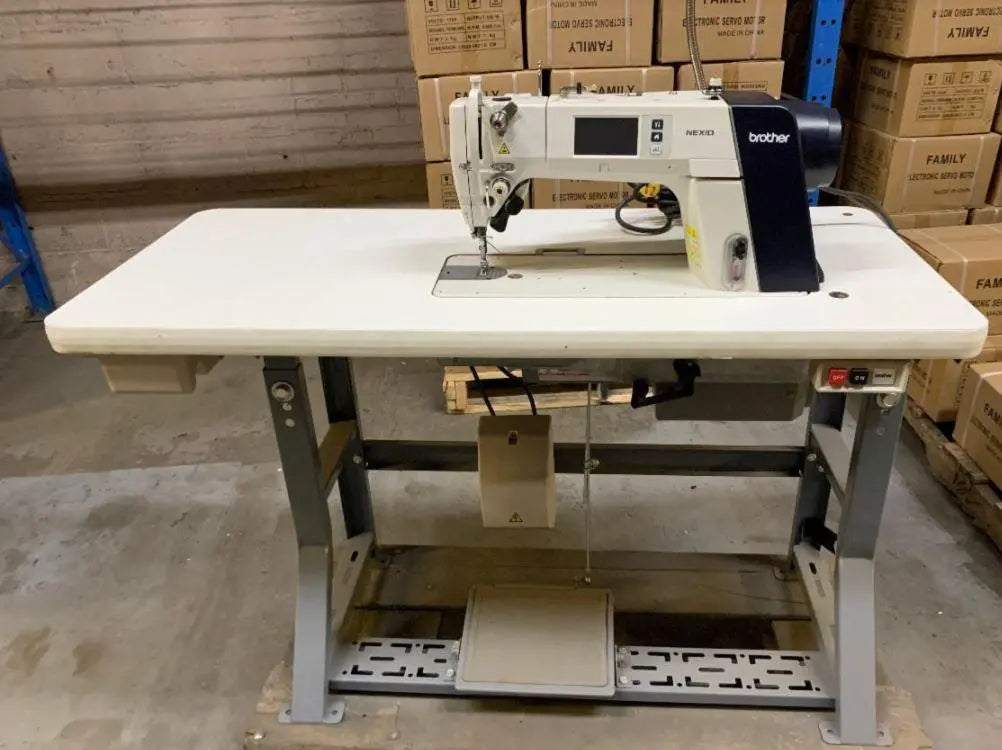 Brother Brother S7300 -1-Needle Drop Feed- Fully Automatic- Automatic Footlift- Refurbished/Trade in