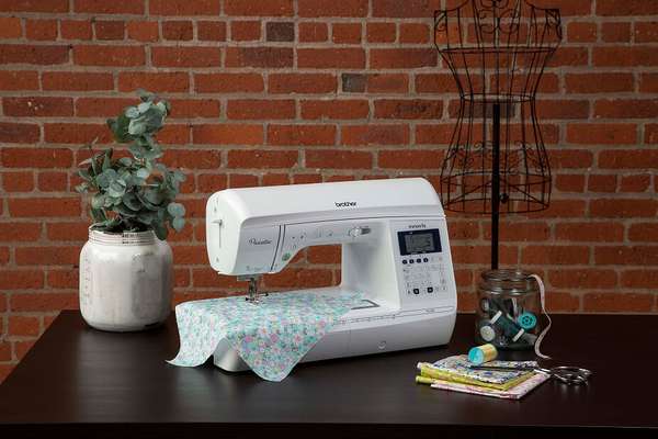 Brother Sewing Machines Brother Pacesetter PS500 Sewing Machine (100 Built -in Stitches)