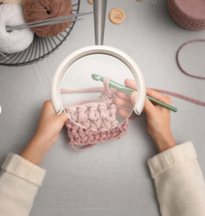 Daylight Lighting NEW Daylight Company - "Magnificent Pro" 3-In-1 Magnifying Lamp + FREE SHIPPING