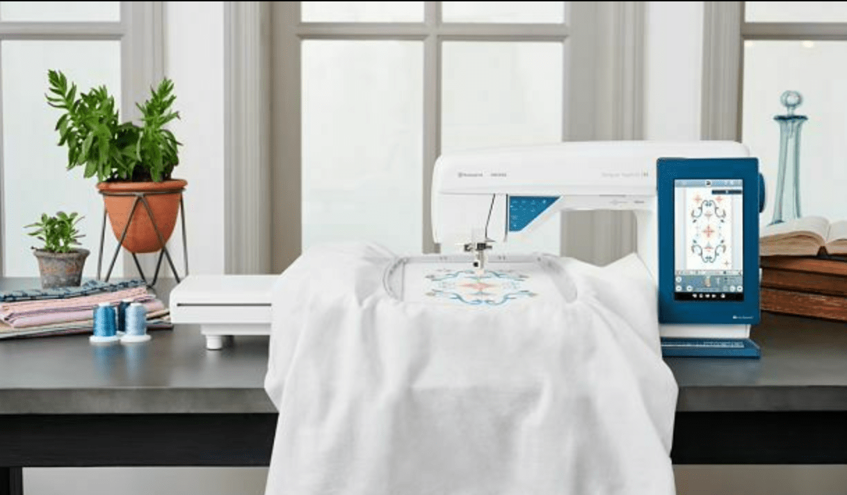 Viking Viking Husqvarna DESIGNER SAPPHIRE 85 * Limited time FREE GIFT with Purchase !