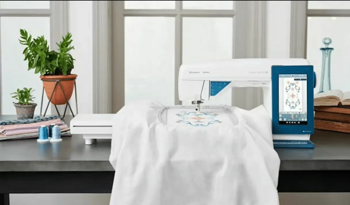 Viking Viking Husqvarna DESIGNER SAPPHIRE 85 * Limited time FREE GIFT with Purchase !