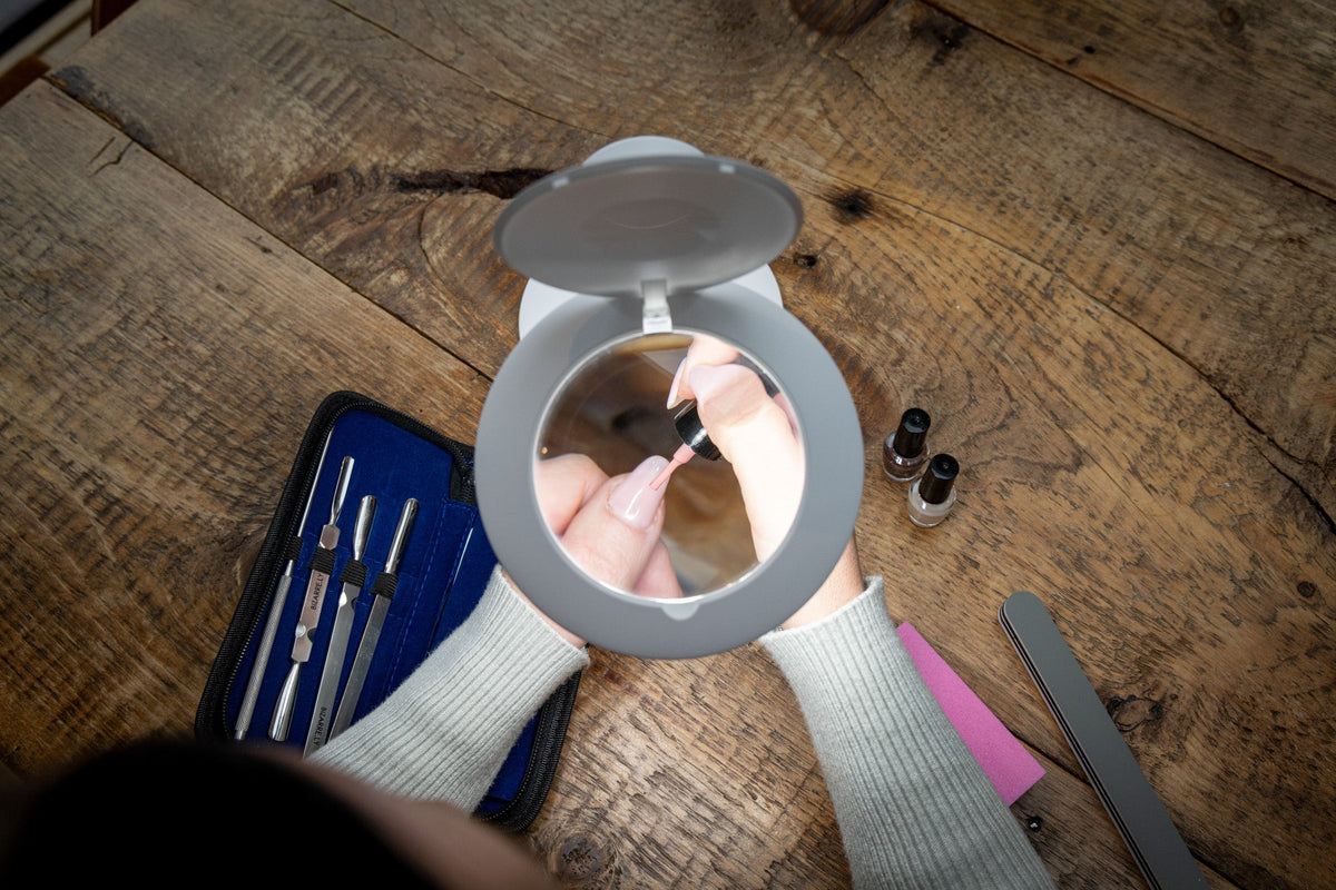 Daylight Halo Go 2 rechargeable magnifying lamp for sewing and crafts