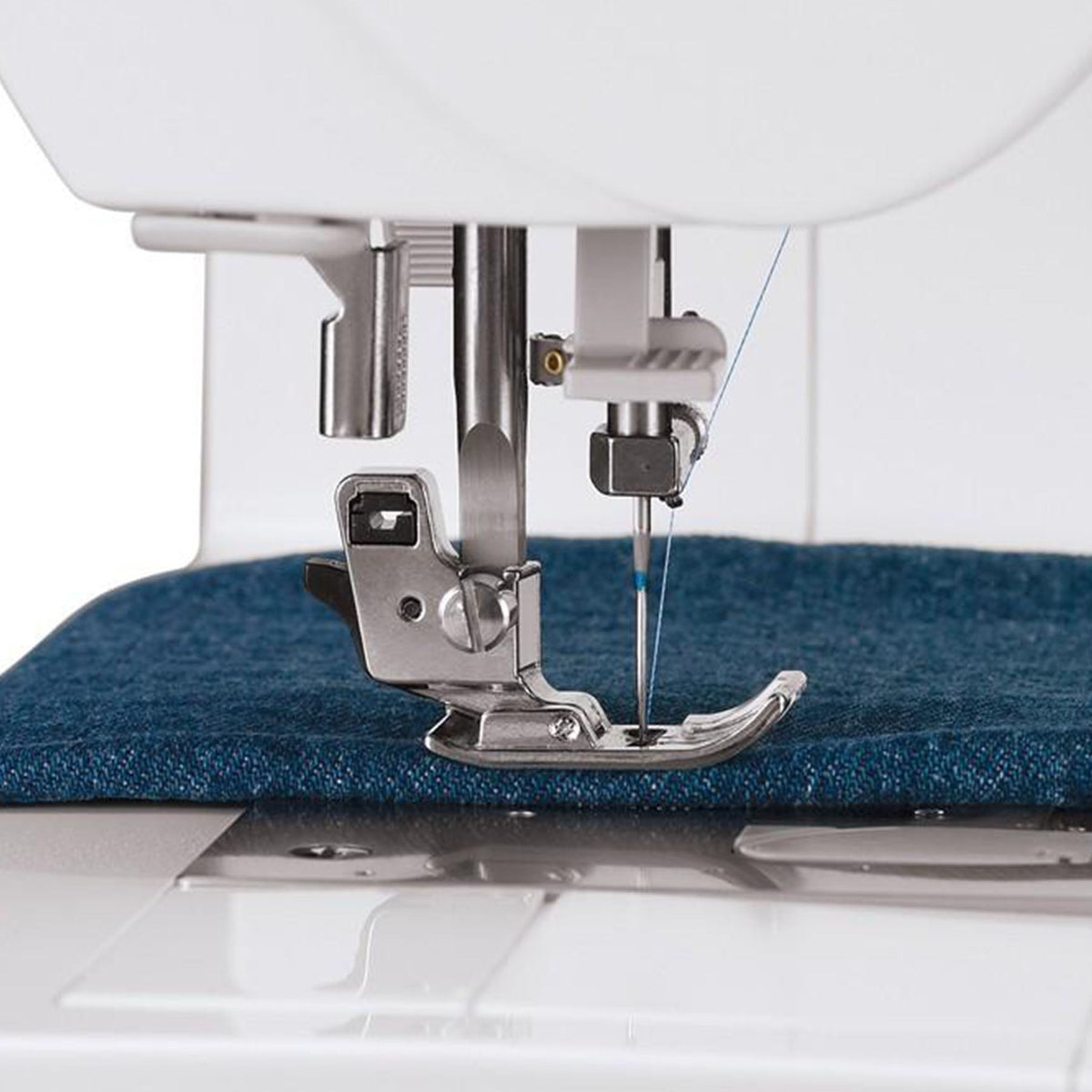 SINGER Quantum Stylist 9985 Sewing Machine - official product image 5
