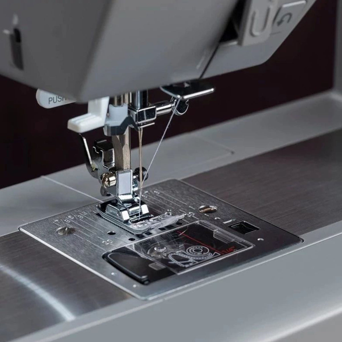 SINGER Heavy Duty 6600C Computerized Sewing Machine - official product image 7