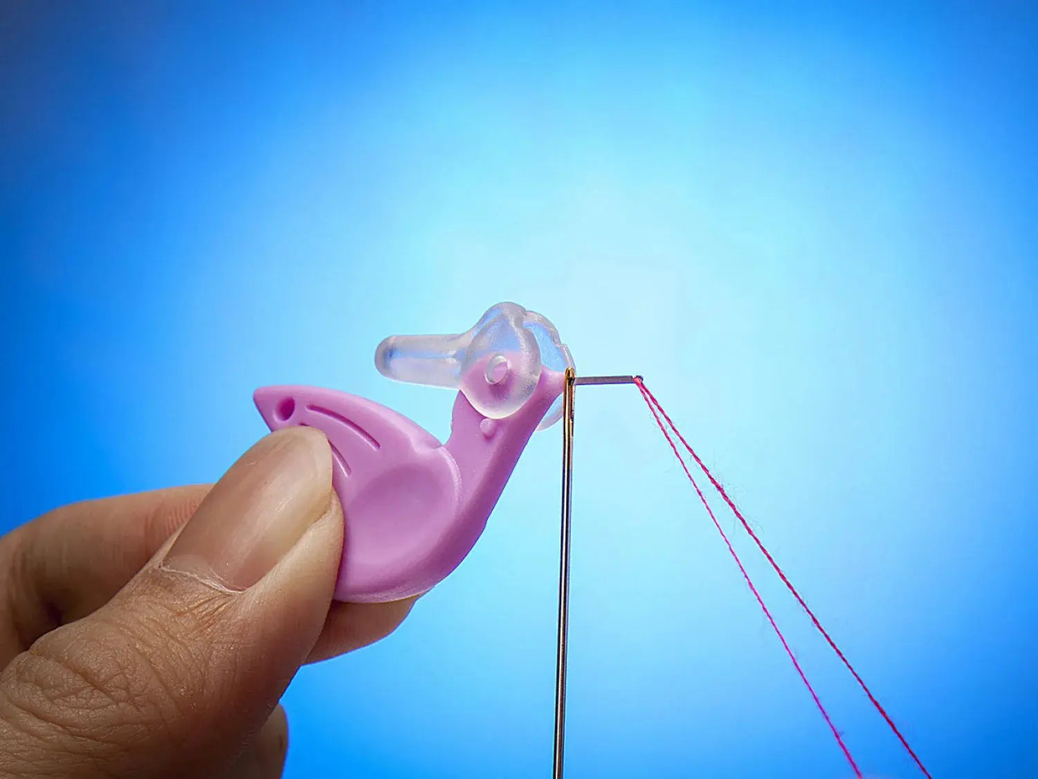 Hummingbird needle threader w/ cutter