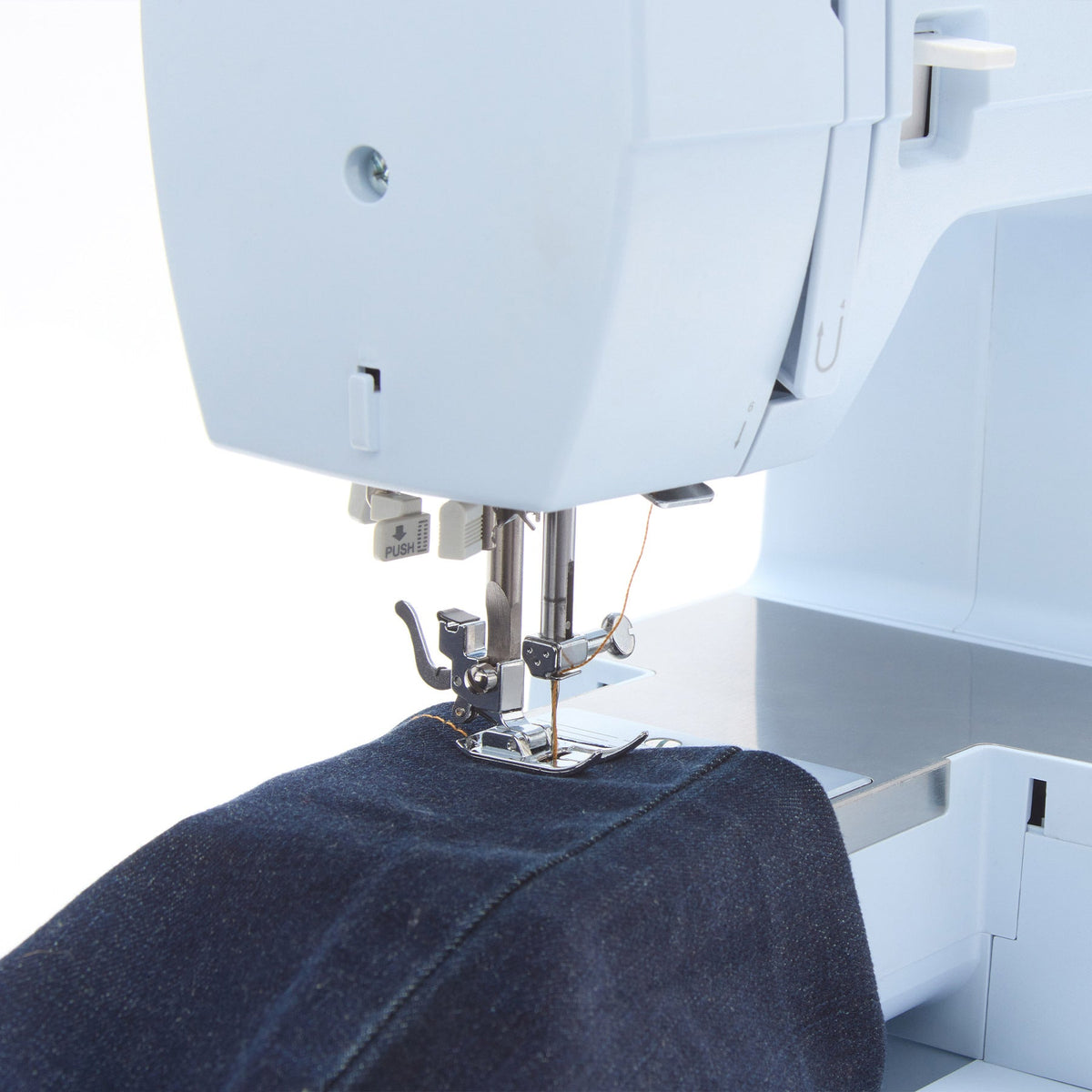 SINGER Heavy Duty 4423 Meltwater Blue Sewing Machine & Hard Case Bundle - official product image 8