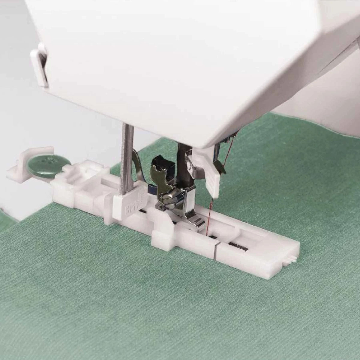 SINGER Tradition 2277 Sewing Machine - official product image 3