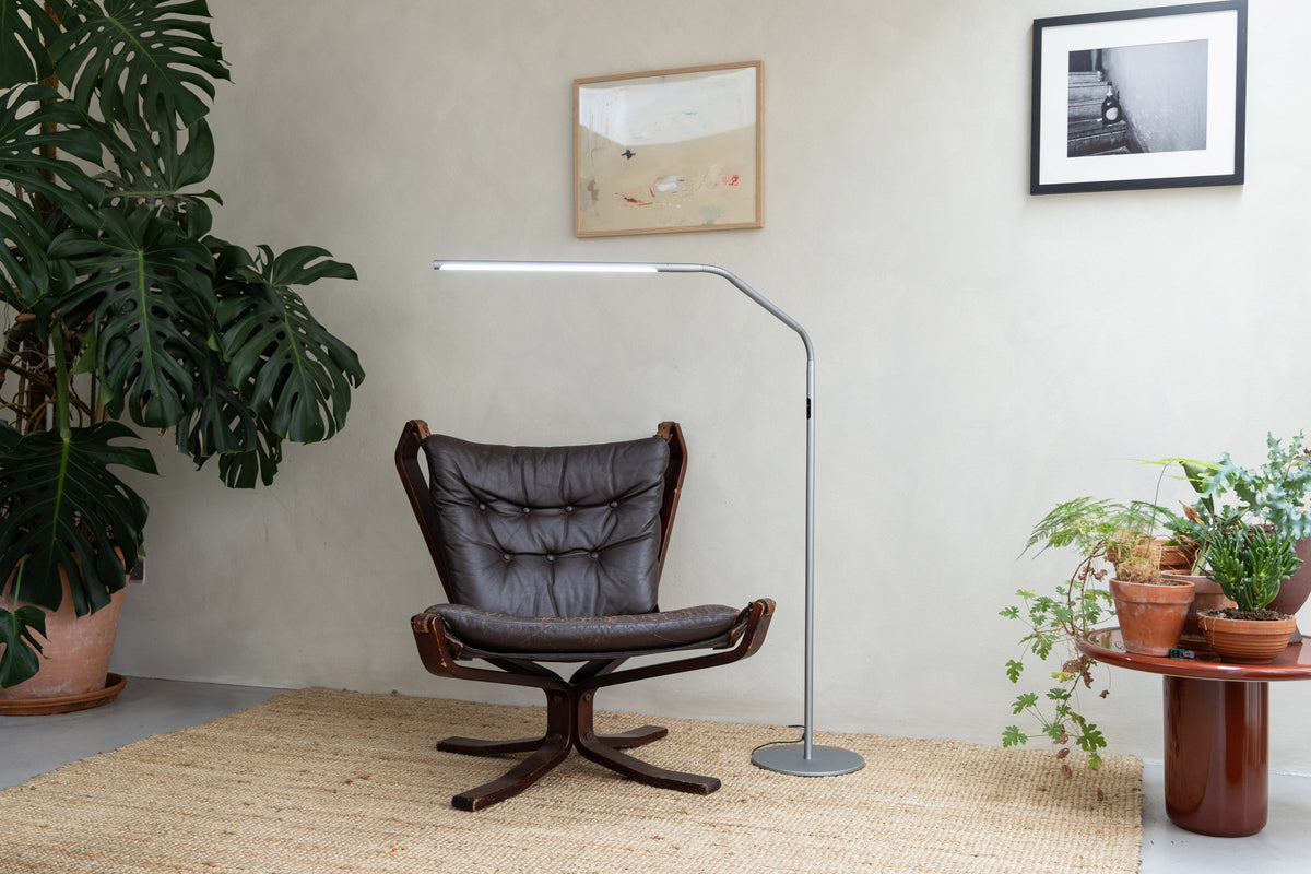 Daylight Slimline 4 floor lamp Ice Grey U35219 for sewing quilting and craft lighting
