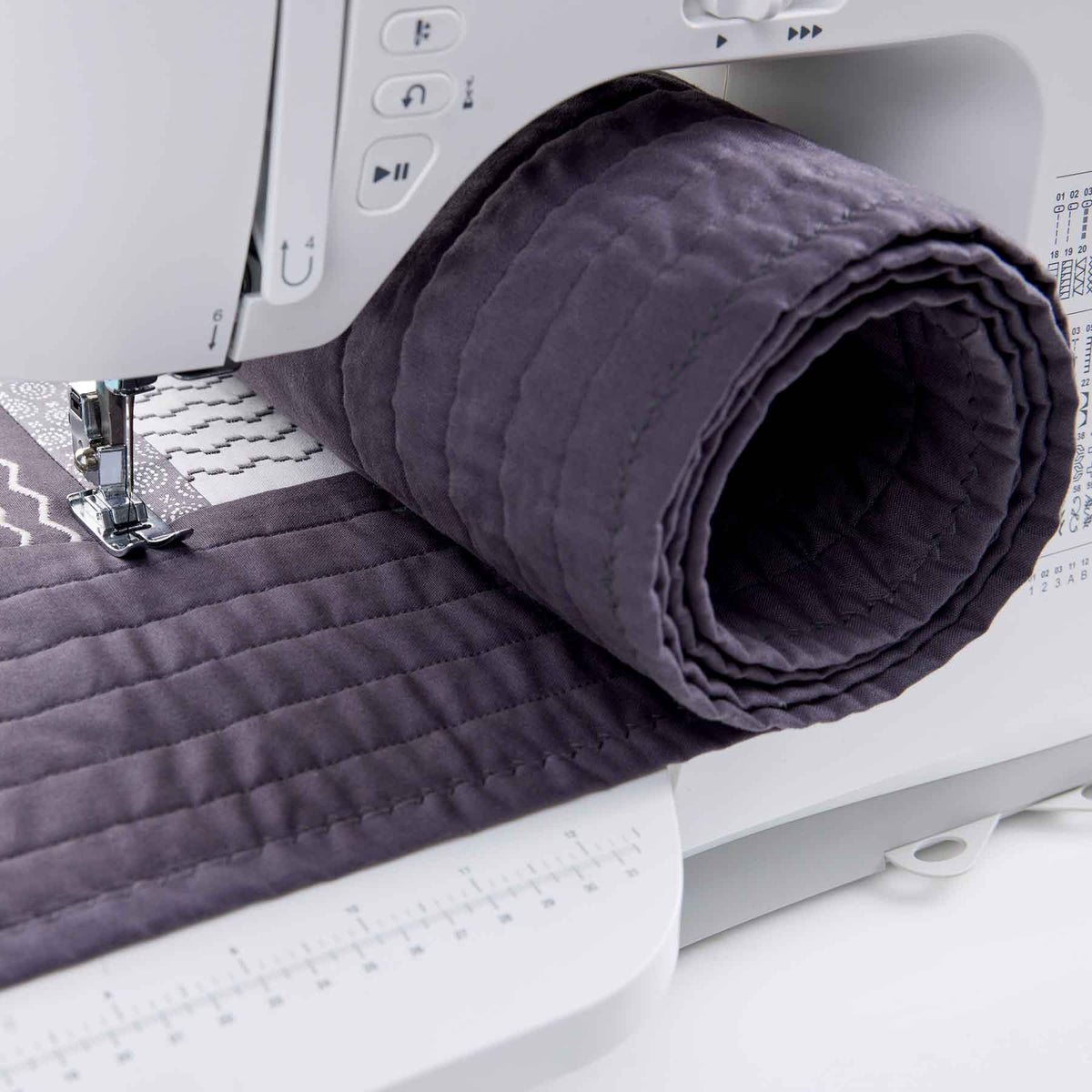 SINGER C5980Q Patchwork Plus Sewing & Quilting Machine with Extension Table - official product image 3