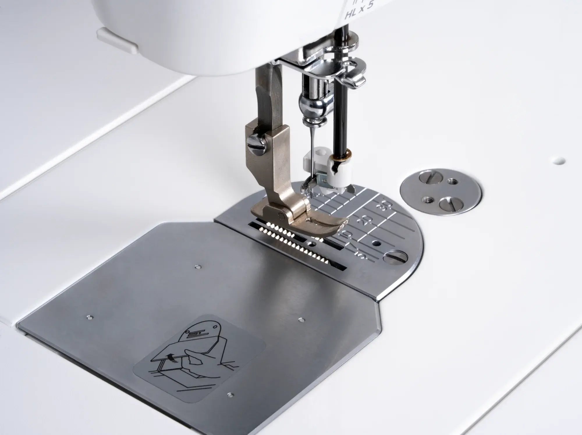 Janome HD9QCP Heavy Duty Quilter’s Companion Sewing Machine