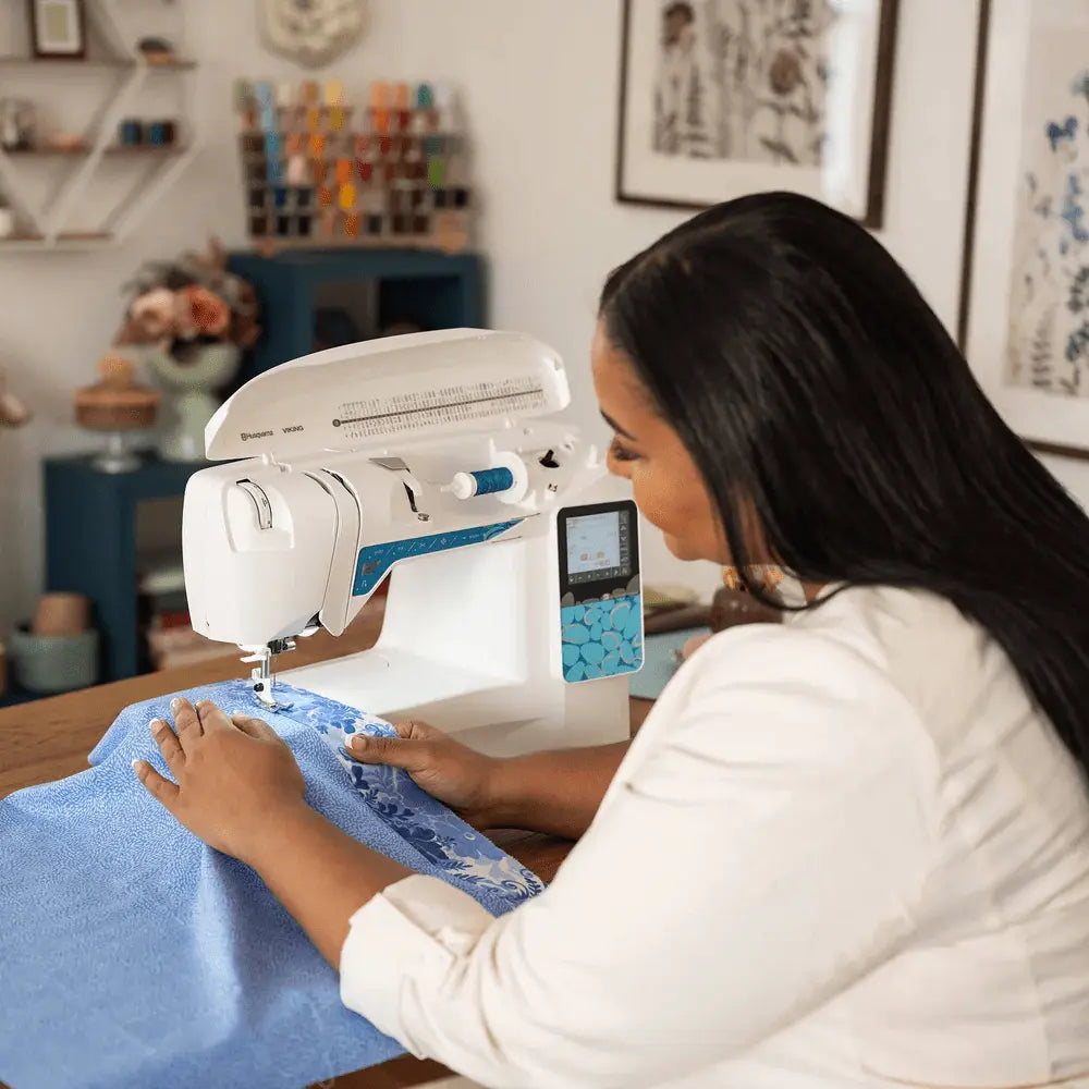 HUSQVARNA® VIKING® OPAL™ 670 Sewing Machine + Just Getting Started HUSQVARNA® VIKING® OPAL™ 670 Sewing Machine + Just Getting Started