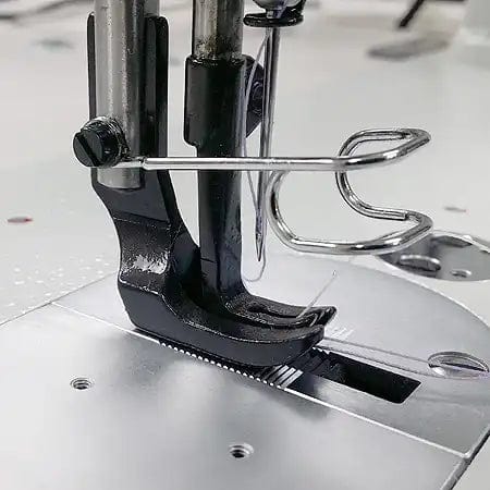 Consew Industrial machines Consew 206RB-5 Triple Feed Industrial Lockstitch Walking Foot Machine
